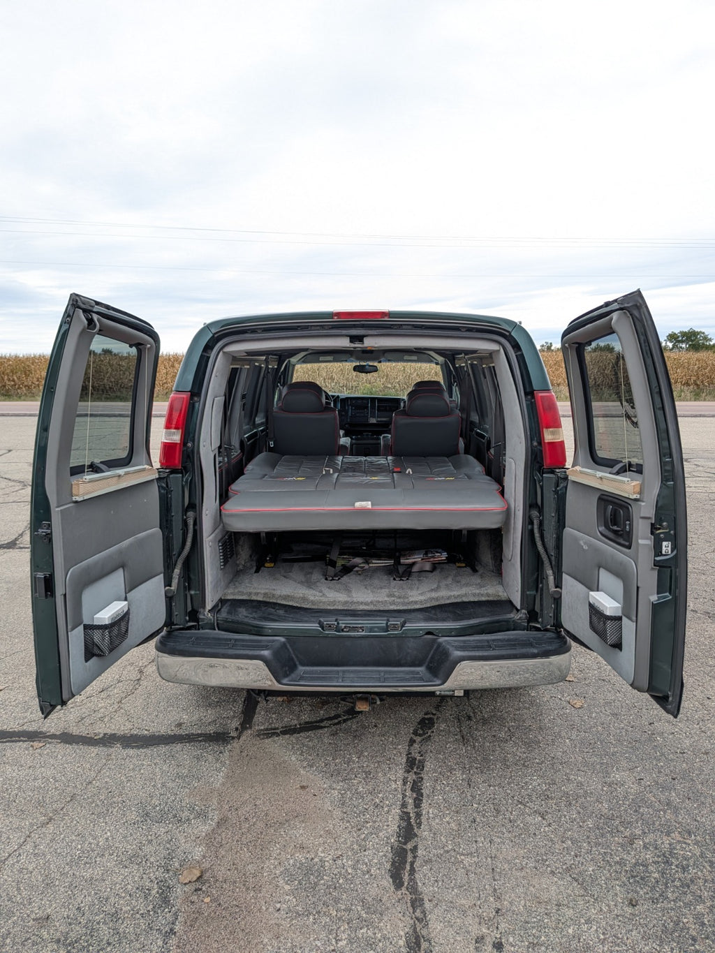2003 CHEVROLET EXPRESS WALDOCH