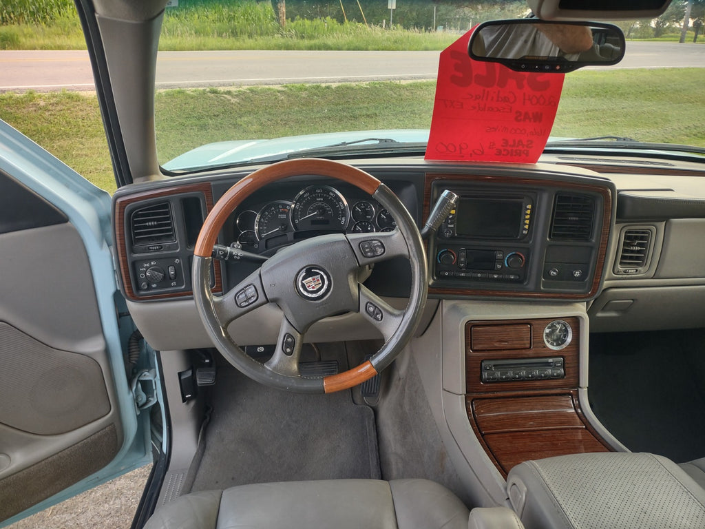 2004 CADILLAC ESCALADE EXT