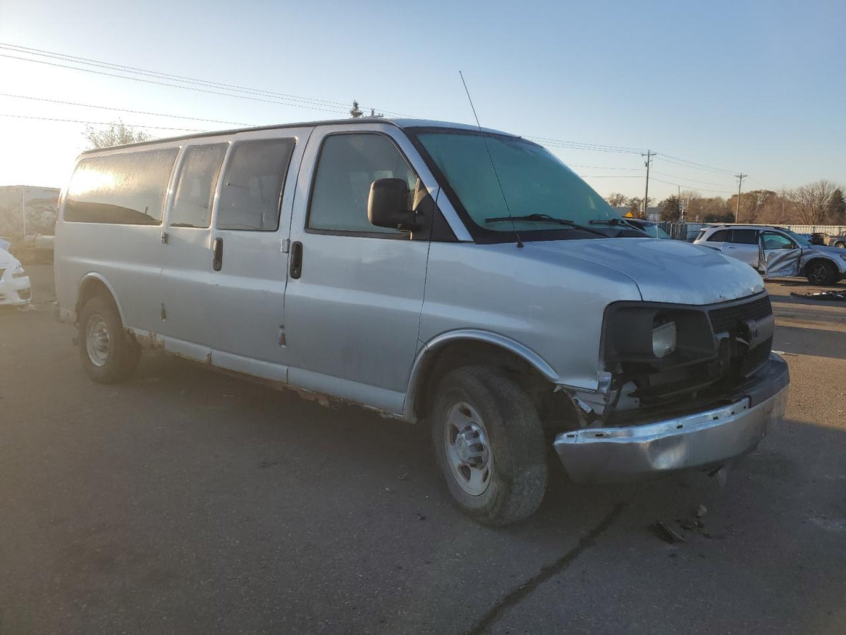 2010 CHEVROLET EXPRESS G3500 LS