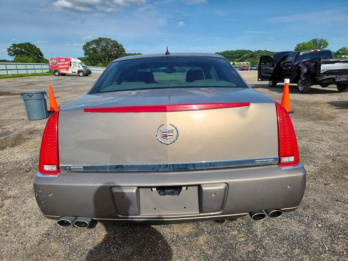 2006 CADILLAC DTS