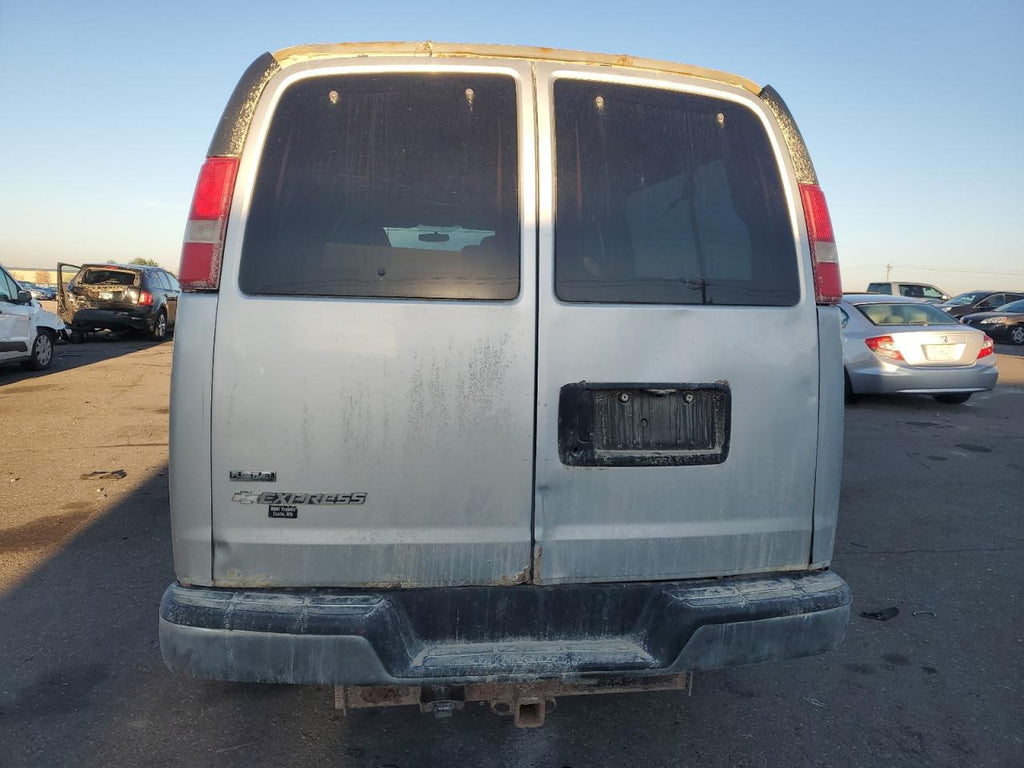 2010 CHEVROLET EXPRESS G3500 LS