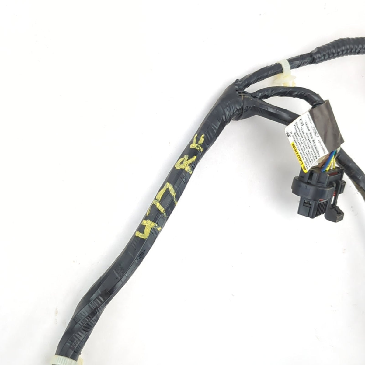 2003 2004 2005 2006 GMC Yukon Tahoe Right Passenger Seat Lower Wiring Harness