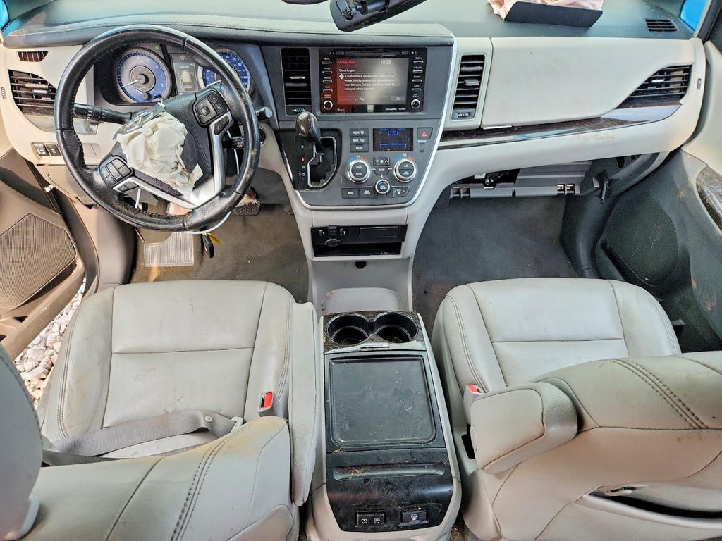 2020 TOYOTA SIENNA XLE 8-PASSENGER