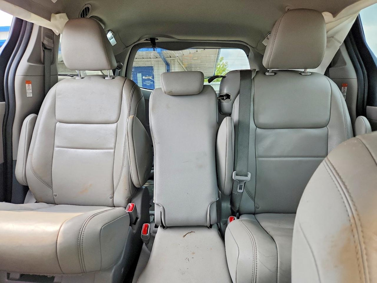 2020 TOYOTA SIENNA XLE 8-PASSENGER
