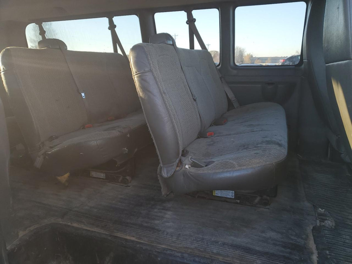 2010 CHEVROLET EXPRESS G3500 LS