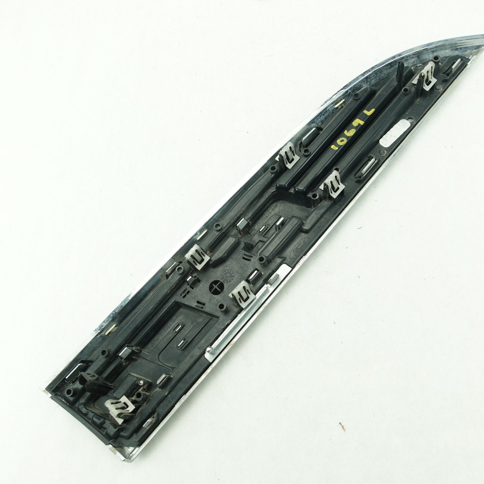 2011 2012 2013 2014 2015 16 Ford F350 Lariat Driver Left Fender Vent Emblem Logo