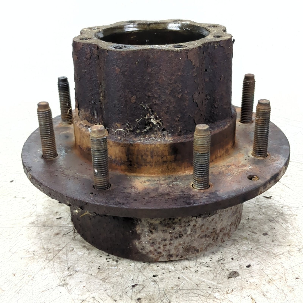 1999 2000 2001 2002 2003 Ford F450 F550 Rear Wheel Hub Assembly