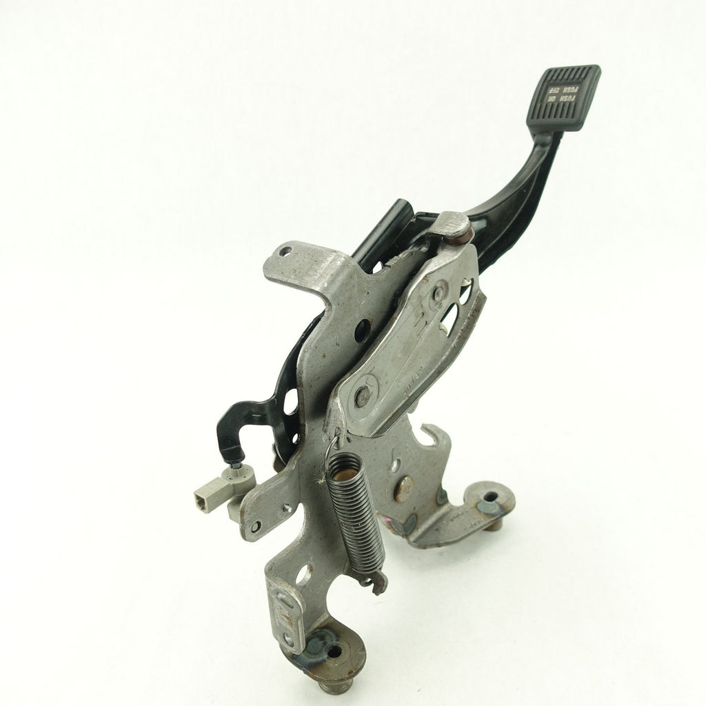 2012 2013 2014 Ford Edge Emergency Parking Brake Pedal Assembly Mount Bracket