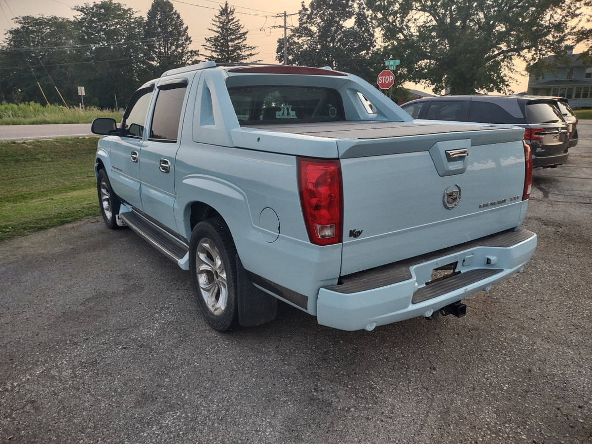 2004 CADILLAC ESCALADE EXT