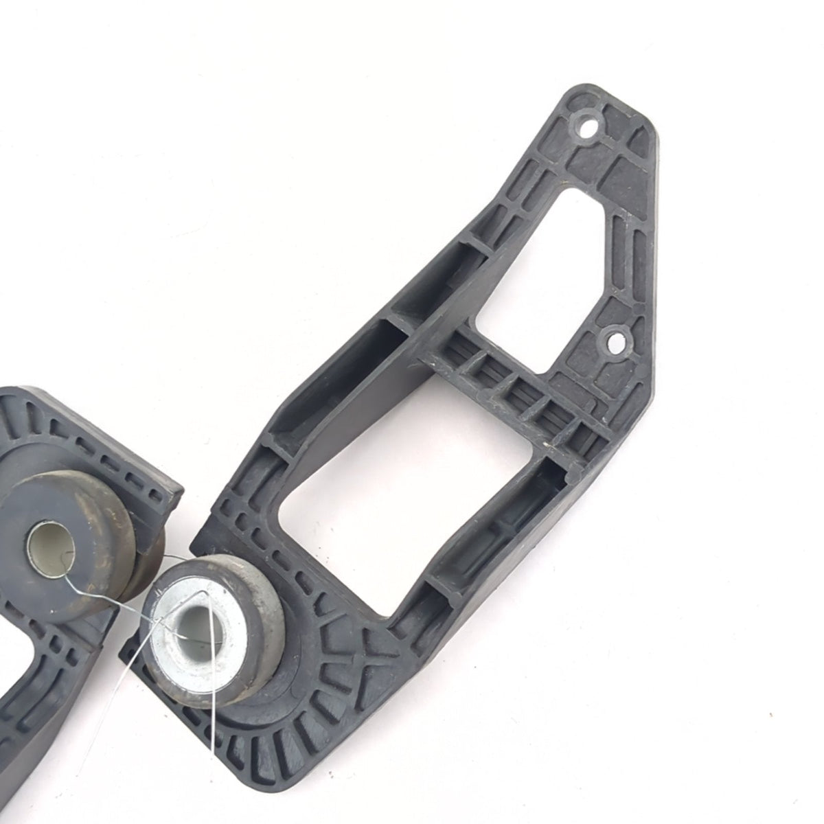2014 2015 2016 2017 2018 2019 Ram 1500 Diesel Charge Air Cooler Bracket
