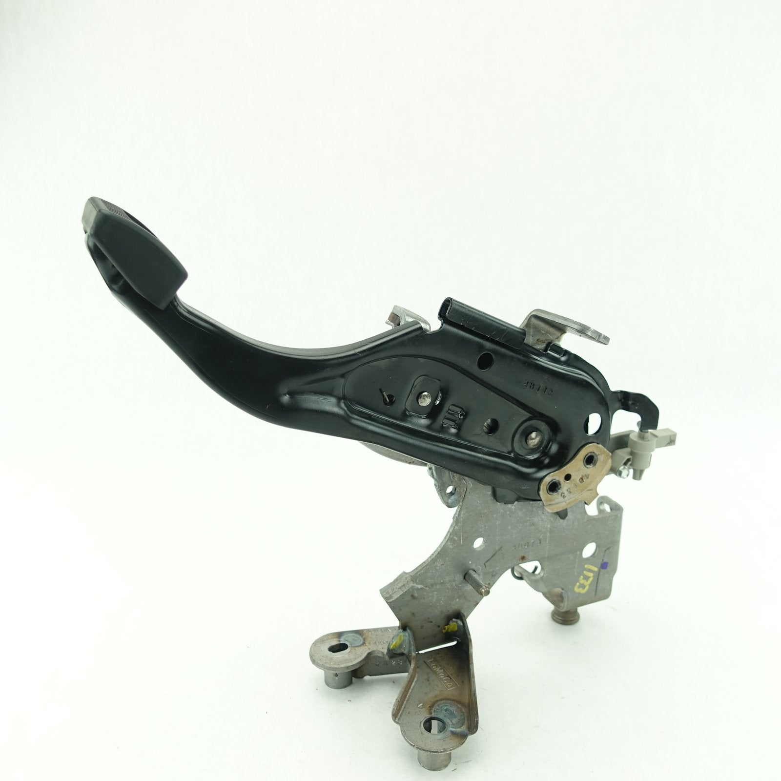 2012 2013 2014 Ford Edge Emergency Parking Brake Pedal Assembly Mount Bracket