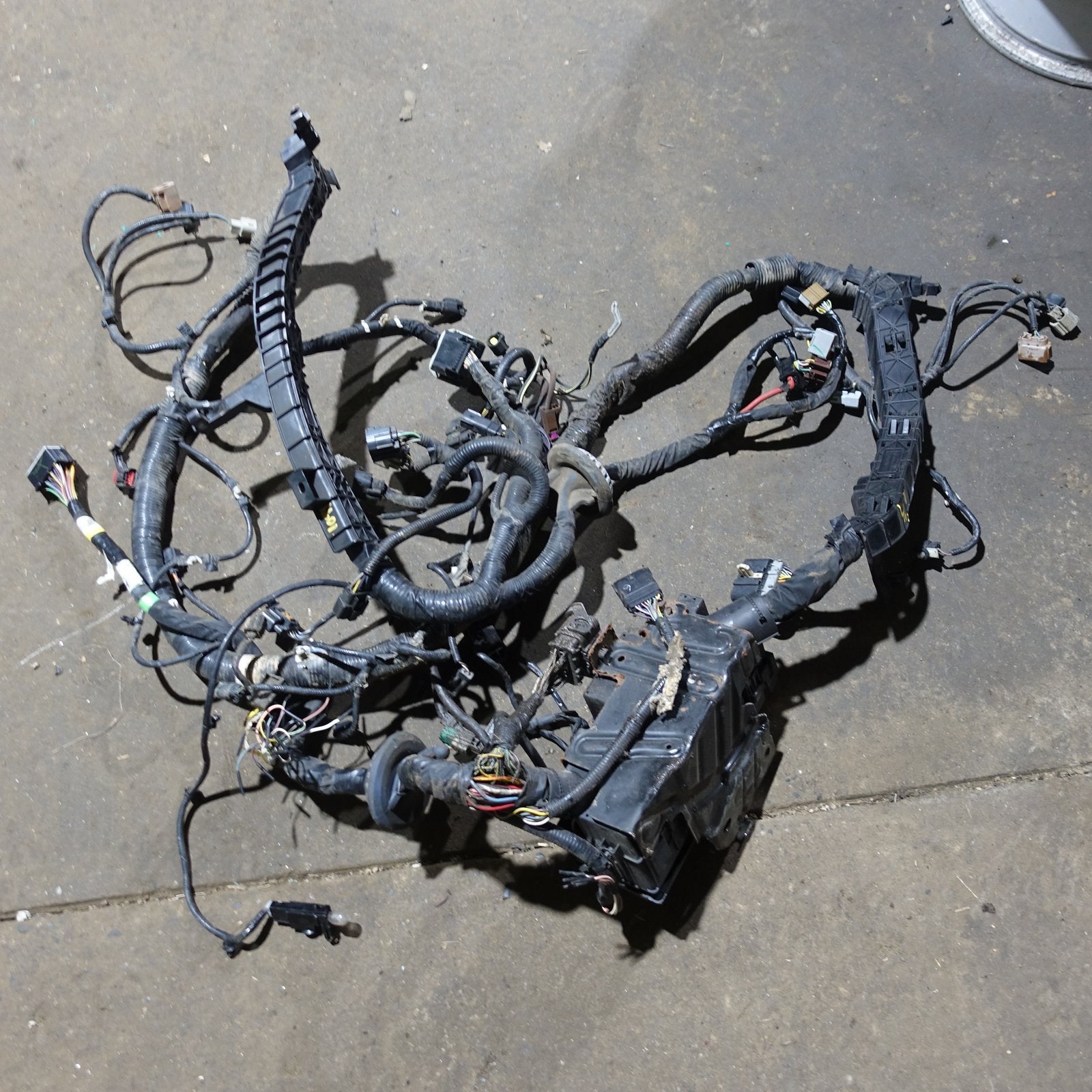 2013 2014 Ford F250 F350 6.7L Engine Fuse Box Bay Wire Harness Loom