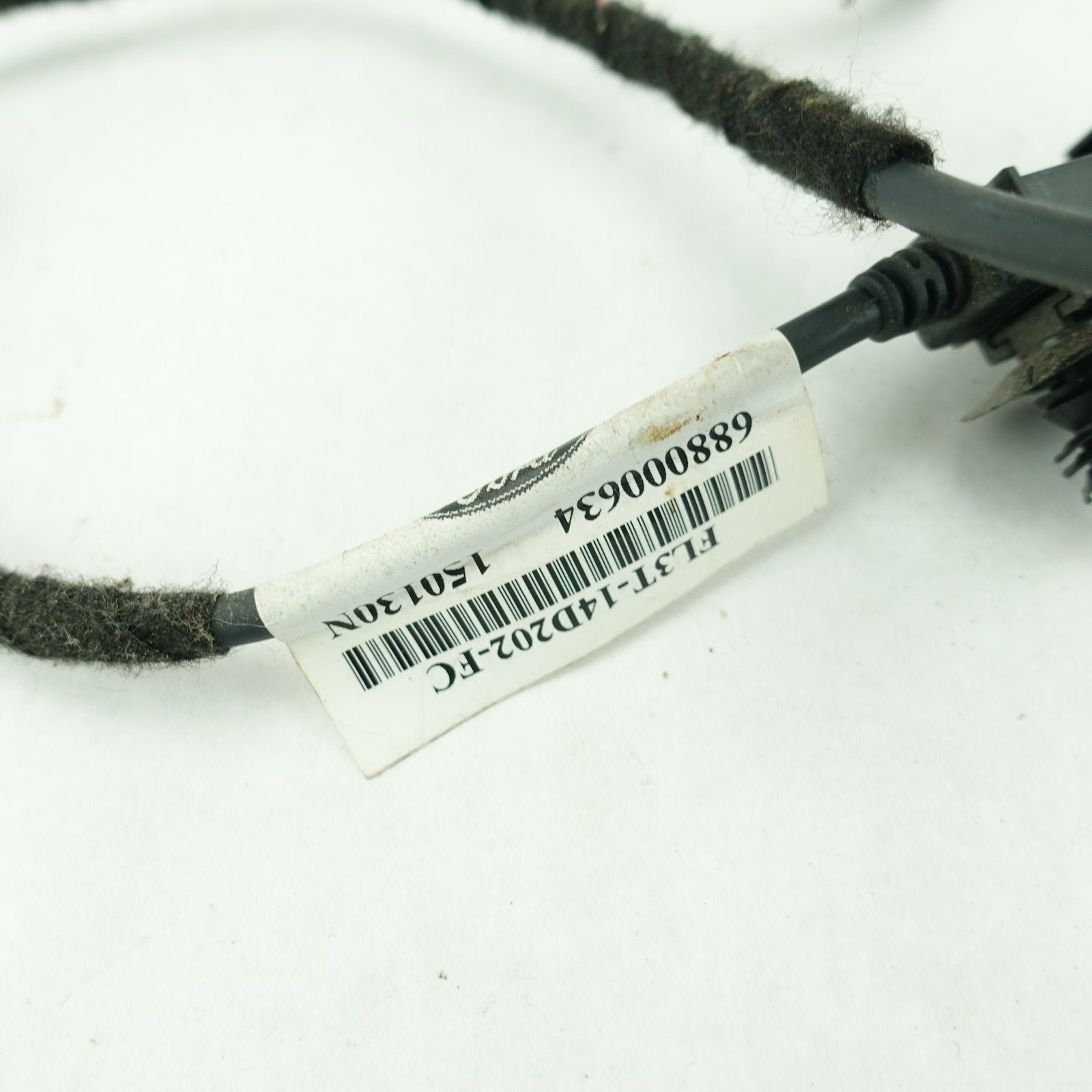 2015 2016 2017 2018 2019 2020 Ford F150 Center Console USB Cable Wire