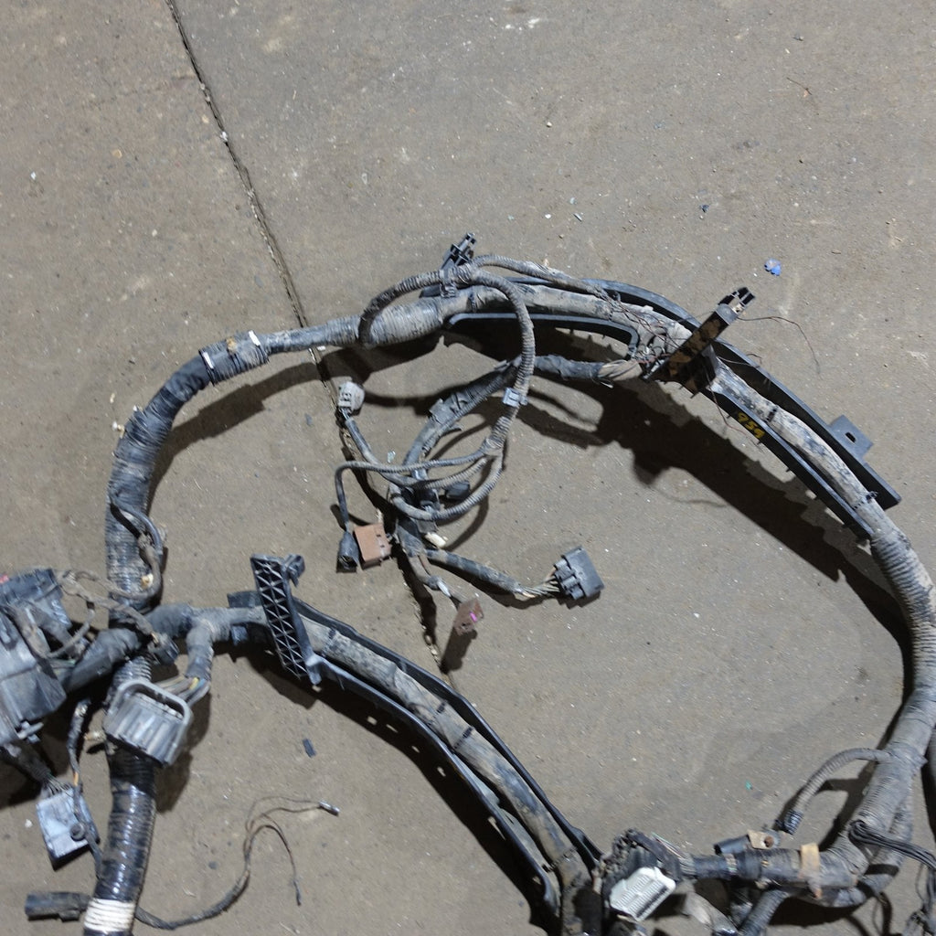 Damage 2013 2014 Ford F250 F350 6.7L Engine Fuse Box Bay Wire Harness Loom