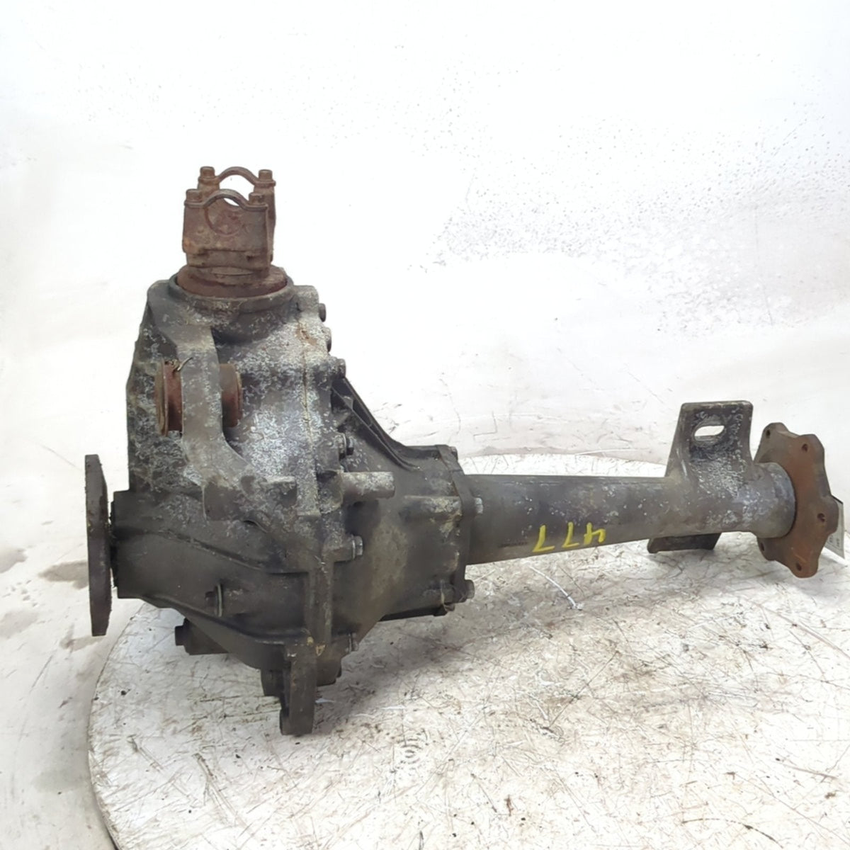 2005 Yukon XL Suburban Front Axle Differential Carrier 3.42 Ratio AWD