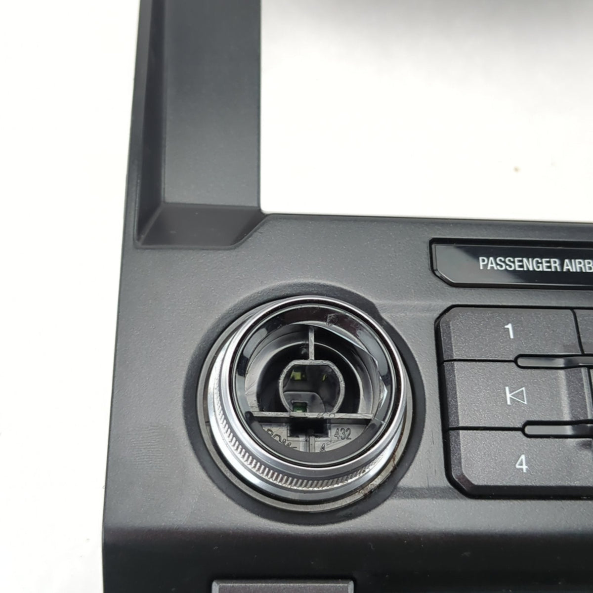 Damage 2016 Ford F150 Radio Stereo Head Climate Heat Ac Control Panel