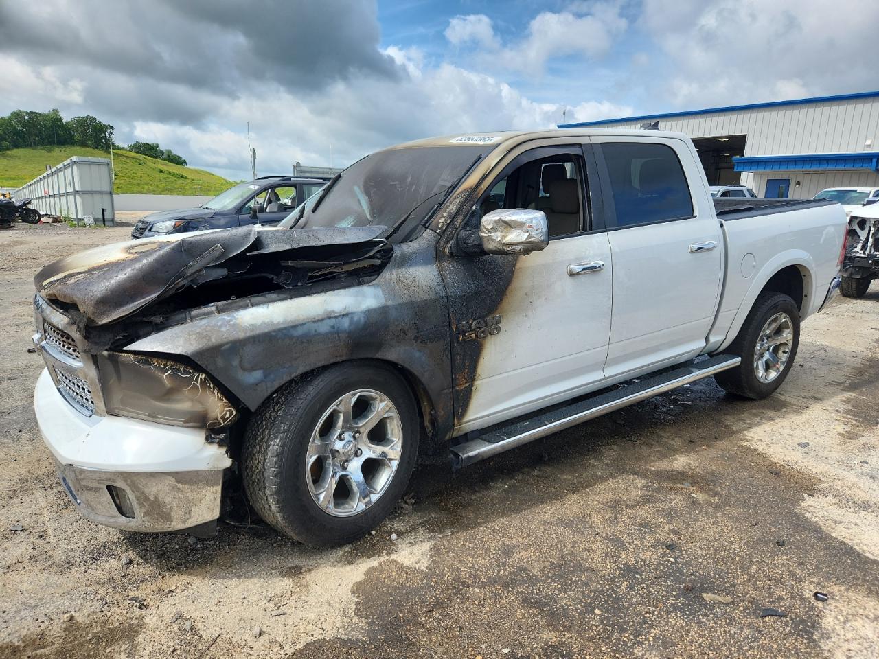 2016 RAM 1500 LARAMIE