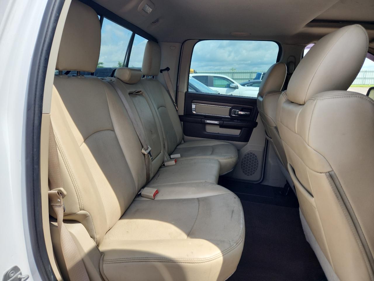 2016 RAM 1500 LARAMIE
