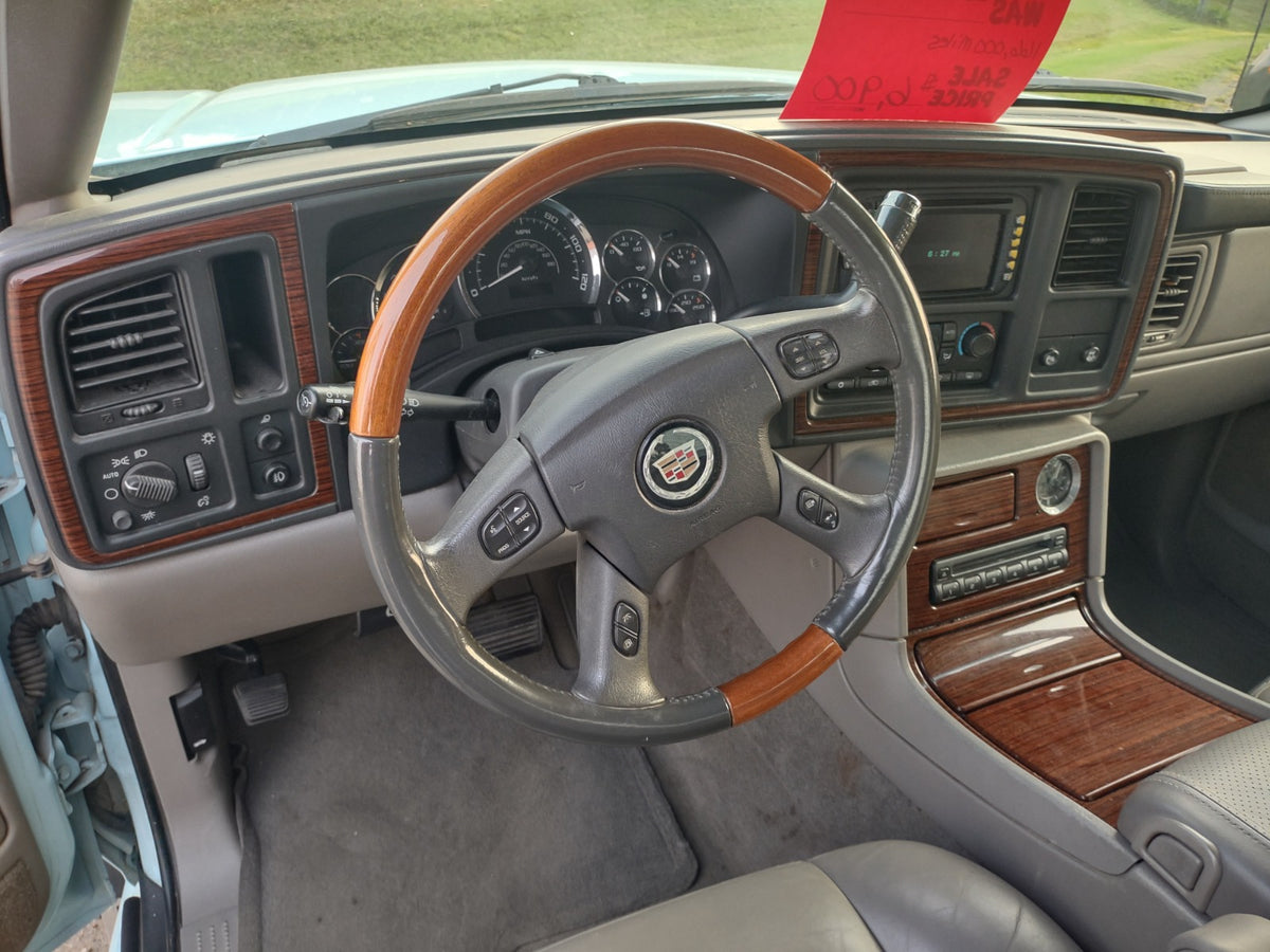 2004 CADILLAC ESCALADE EXT