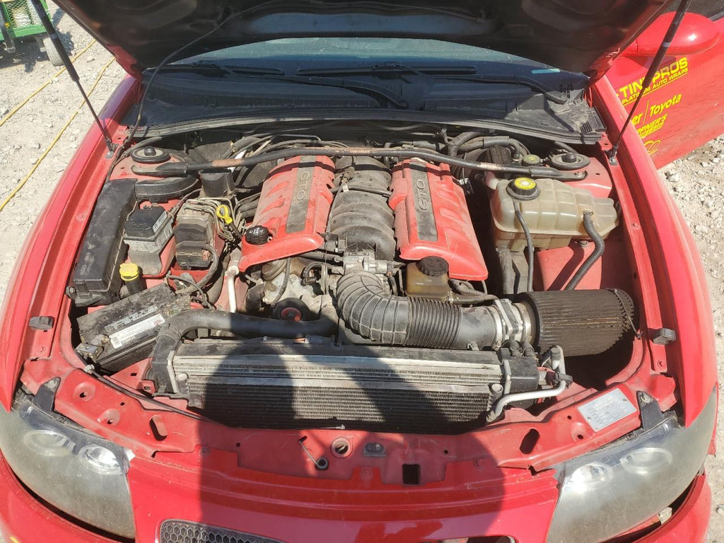 2004 PONTIAC GTO