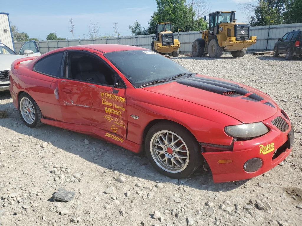 2004 PONTIAC GTO