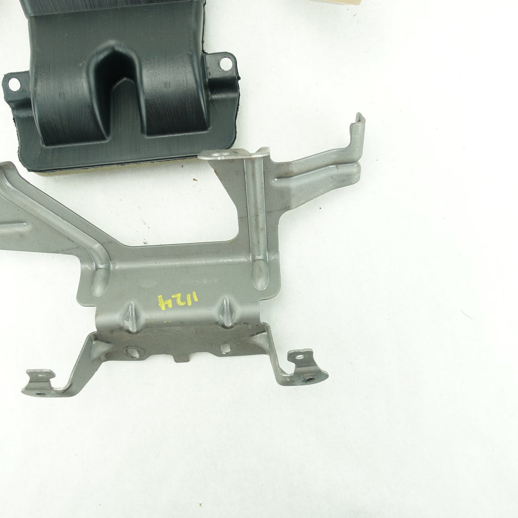 2014 2015 2016 Ford F250 F350 Center Console Dash Radio Bezel Bracket