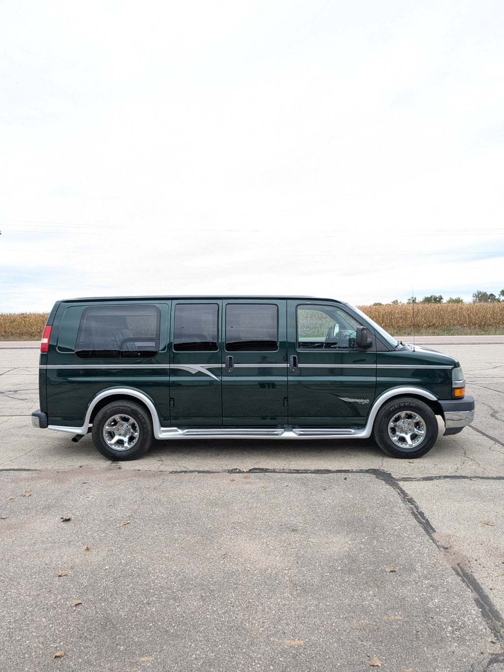 2003 CHEVROLET EXPRESS WALDOCH