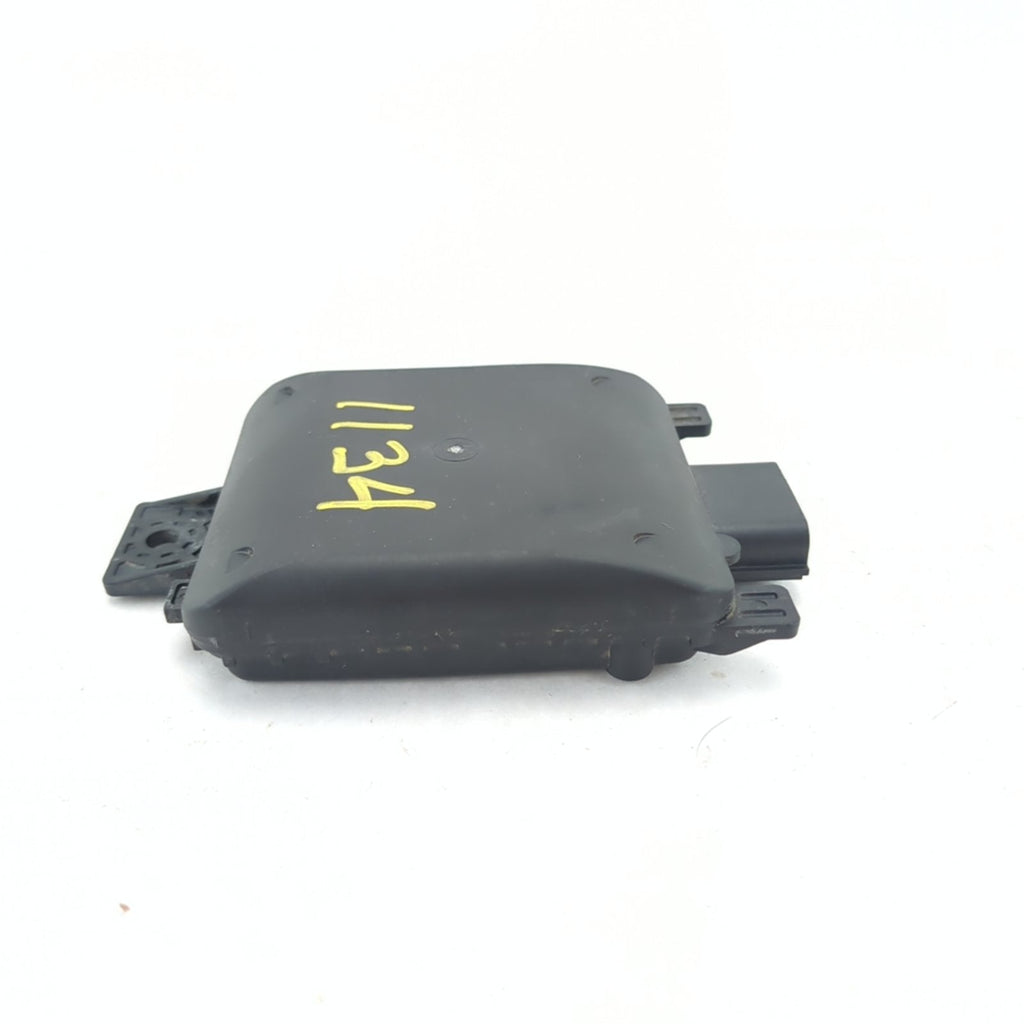 2019 2020 Cadillac XT4 Blind Spot Monitor Radar Module Sensor Passenger Right
