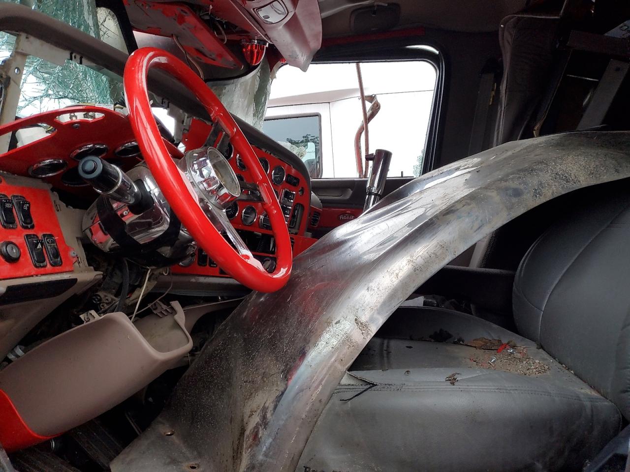 2008 PETERBILT 386 SEMI TRUCK
