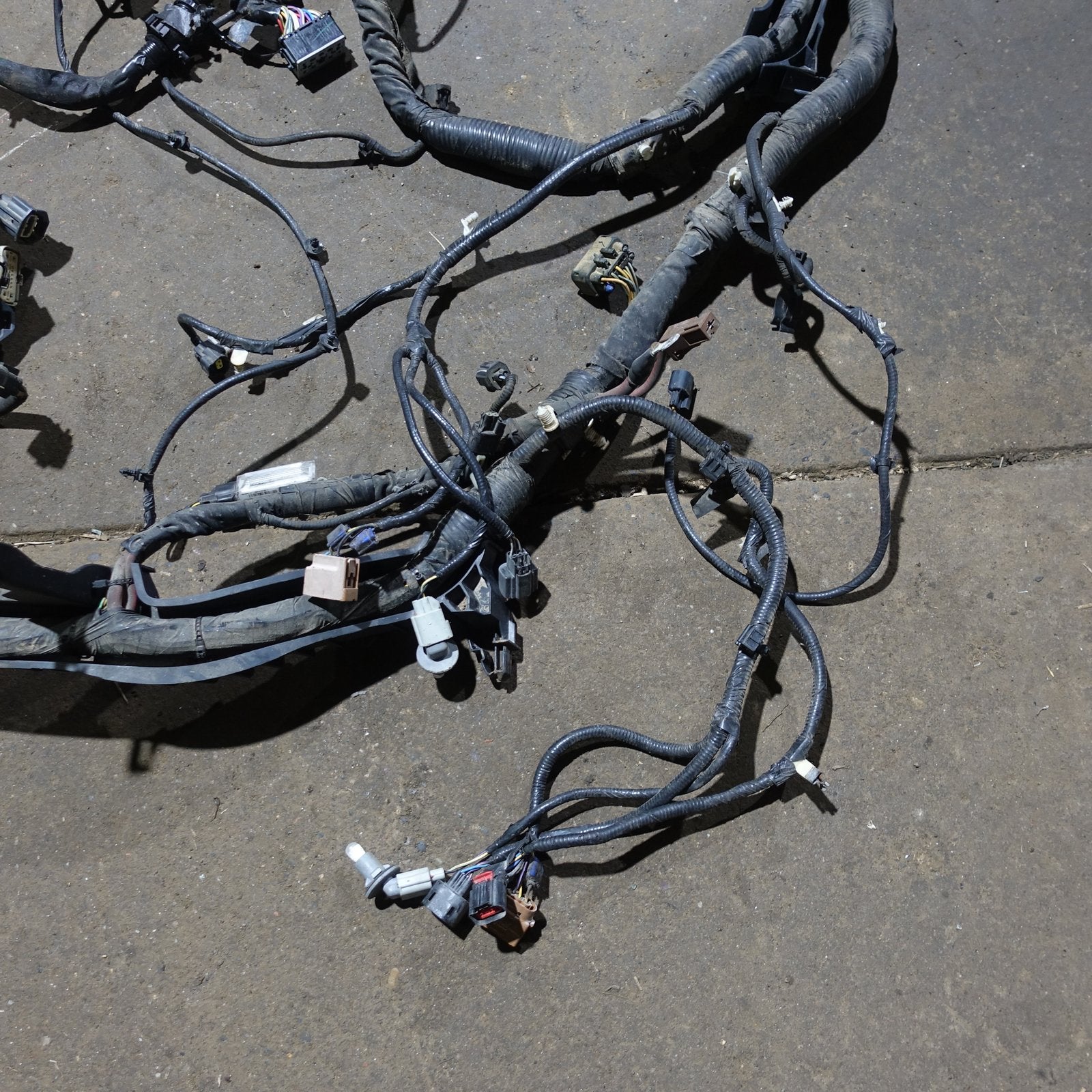 2015 2016 Ford F250 F350 6.7L Engine Fuse Box Bay Wire Harness Loom