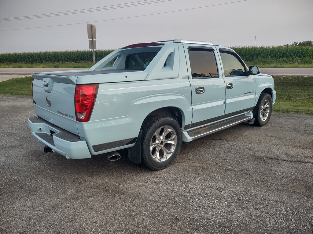2004 CADILLAC ESCALADE EXT