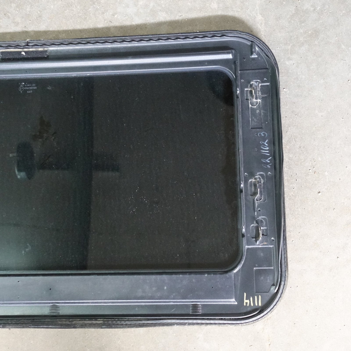 1999 2000 2001 2002 Volkswagen Jetta Sedan 4 Door Sunroof Glass Panel Window