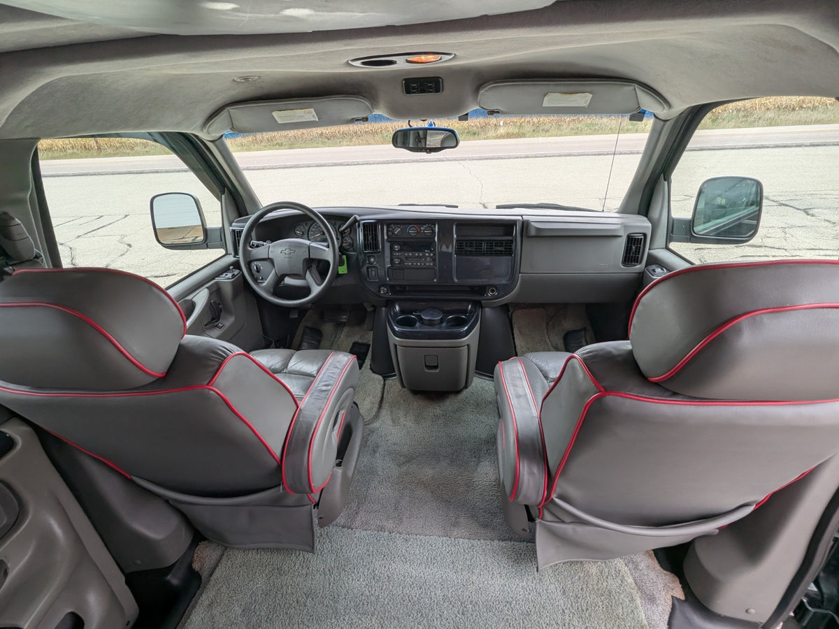 2003 CHEVROLET EXPRESS WALDOCH