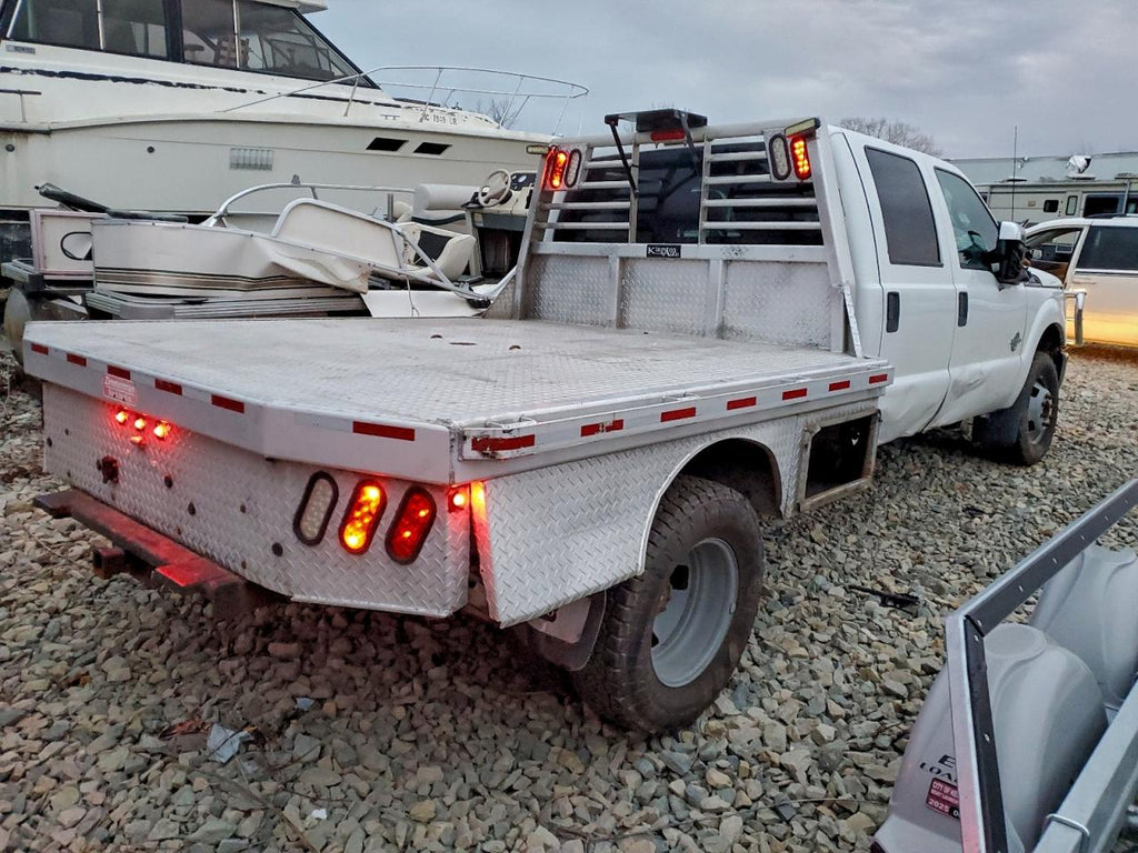 2013 FORD F350 SUPER DUTY FLATBED TRUCK