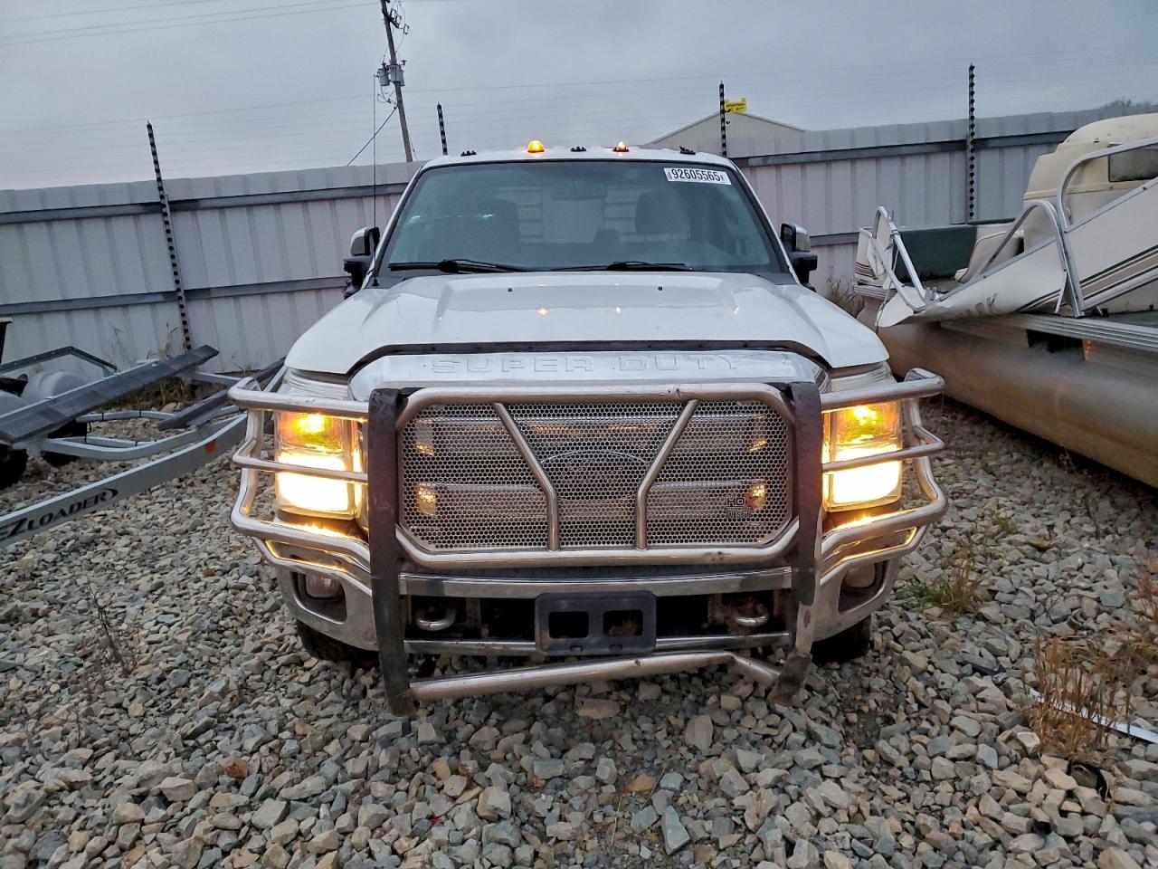 2013 FORD F350 SUPER DUTY FLATBED TRUCK