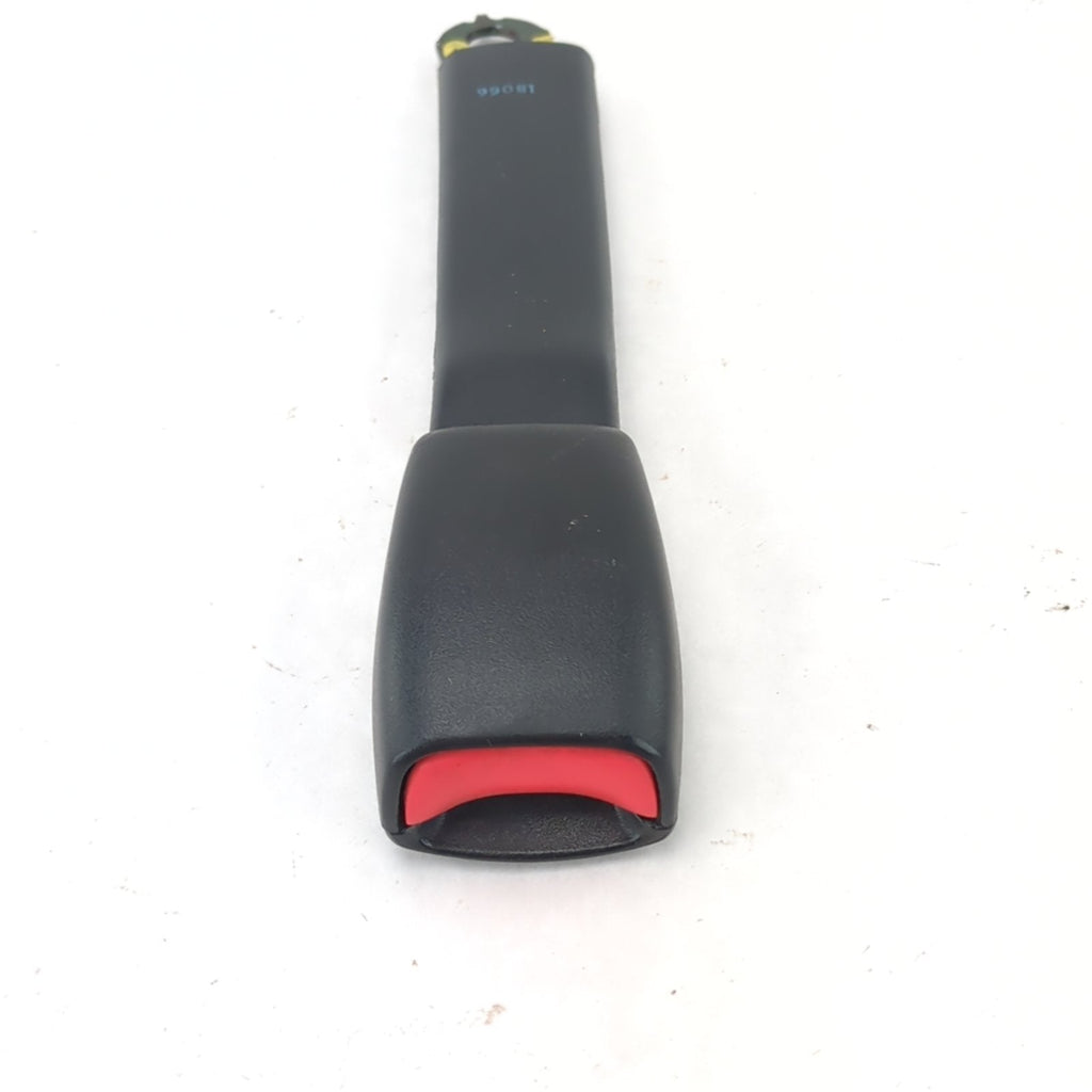 2001 2002 2003 2004 Chevrolet Corvette Seat Belt Buckle Passenger Right Side