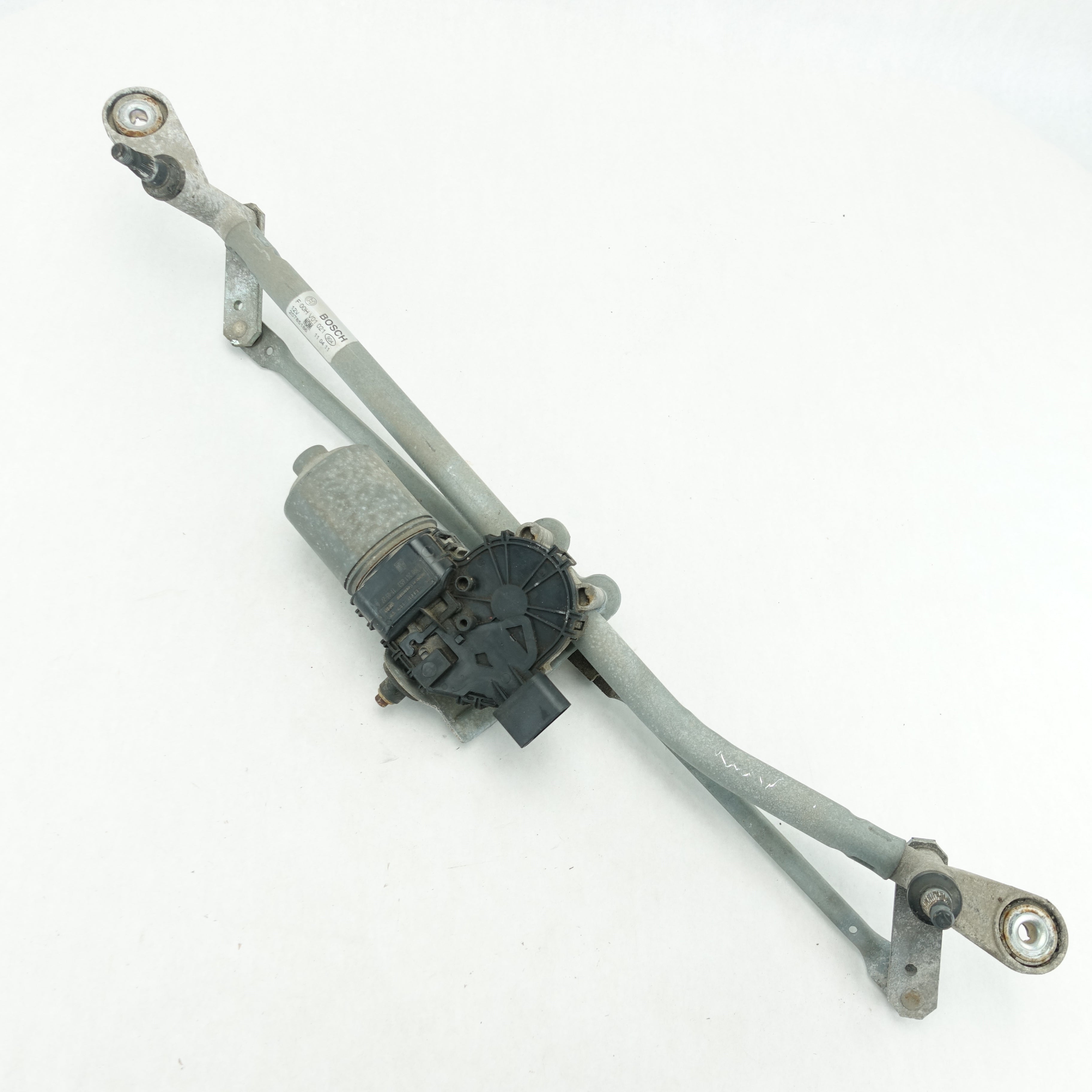 2009 2010 2011 2012 Chevy Traverse Windshield Wiper Motor Transmission Front