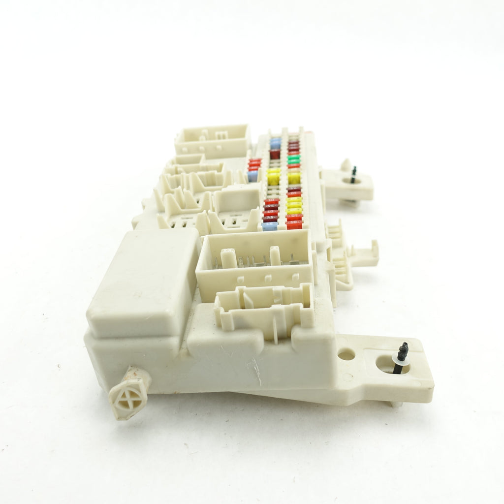 2007 2008 2009 Mazda 3 BCM Body Control Module Fuse Junction Box