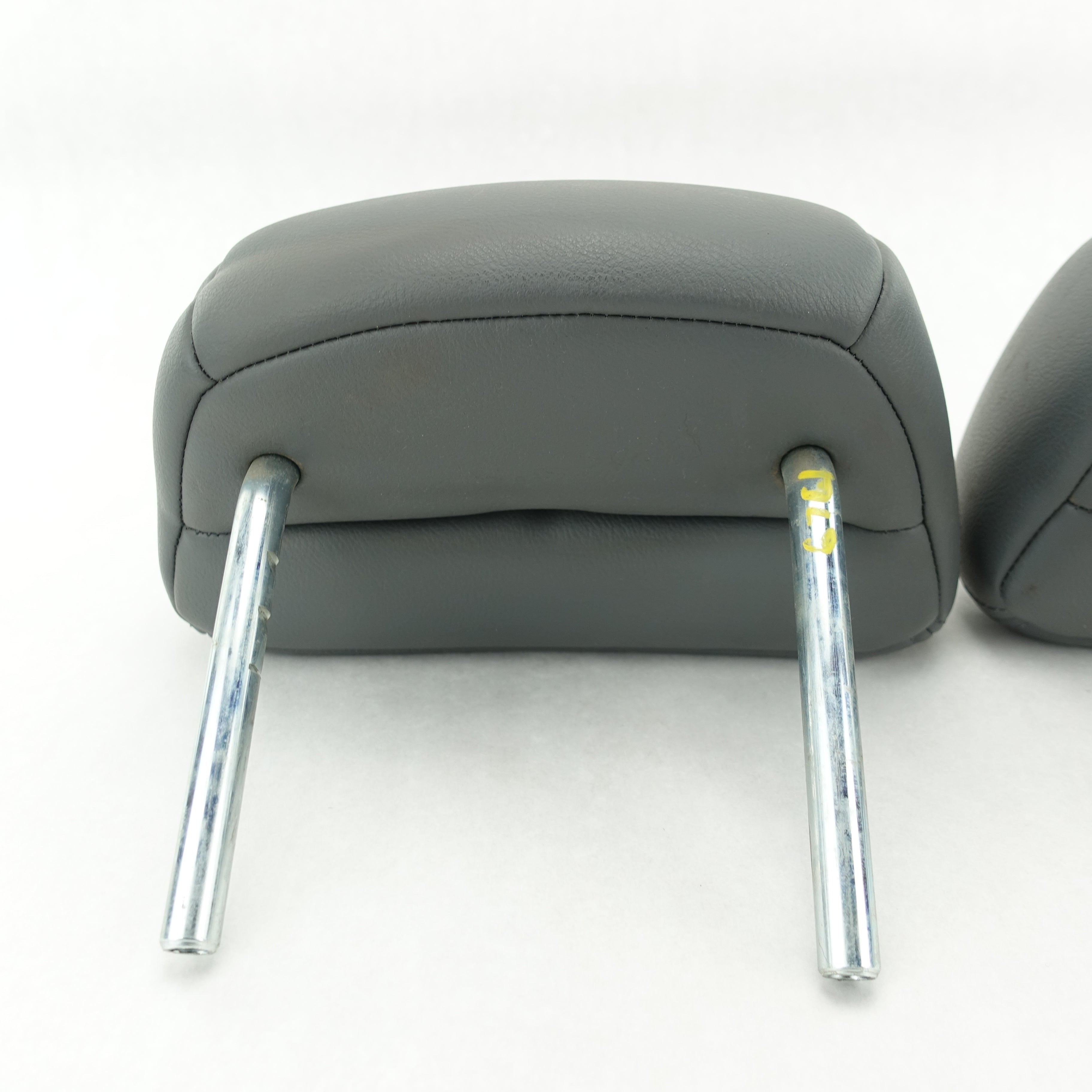 2003 2004 2005 2006 2007 Honda Accord Sedan 4 Door Rear Headrest Head Rest Gray