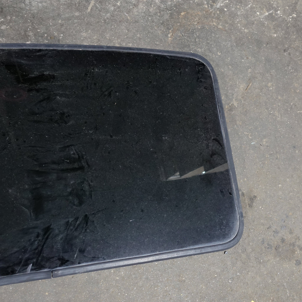 2001 2002 2003 2004 2005 2006 Mazda Tribute Sunroof Sun Moon Roof Glass