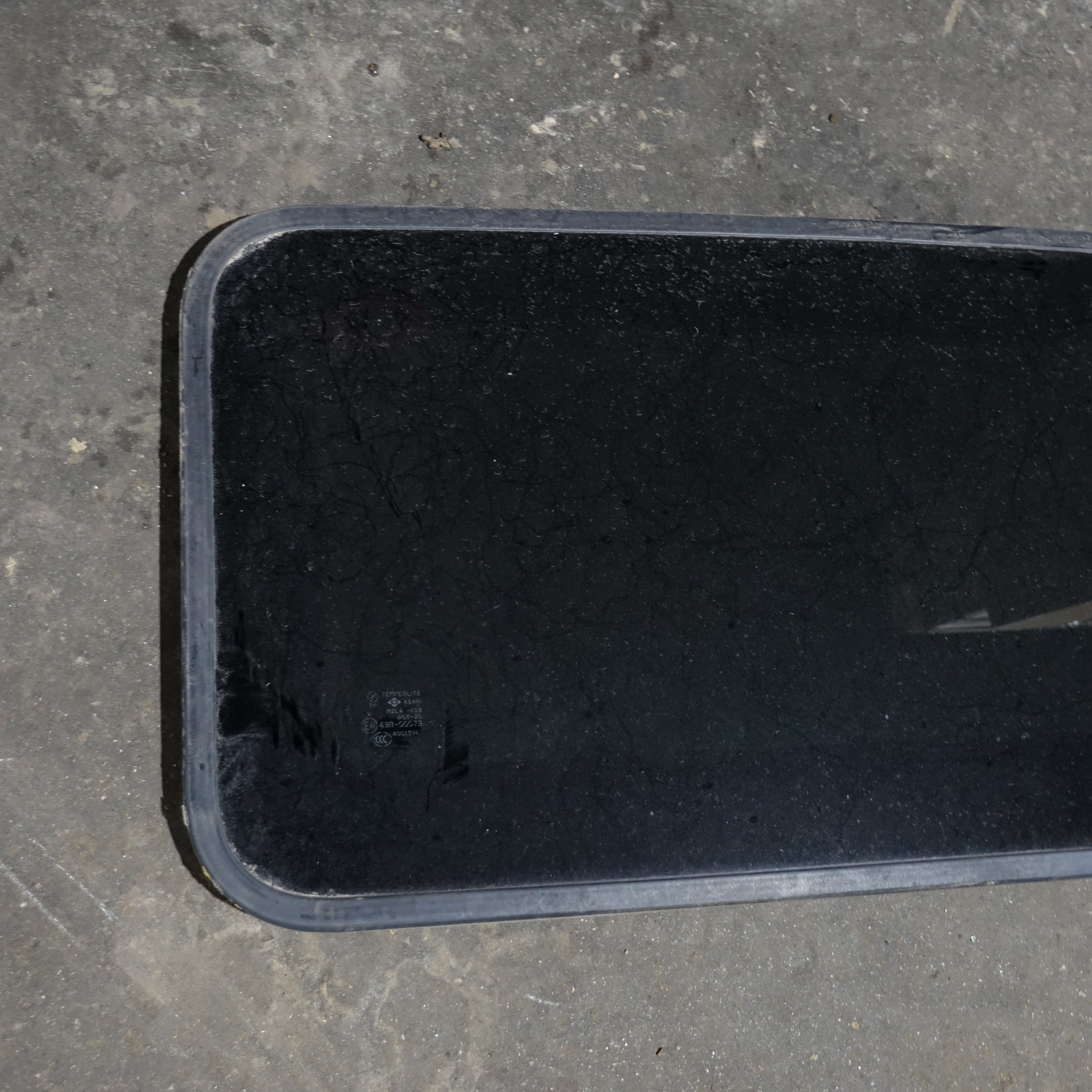 2004 2005 2006 2007 2008 2009 Mazda 3 Sunroof Sun Moon Roof Glass