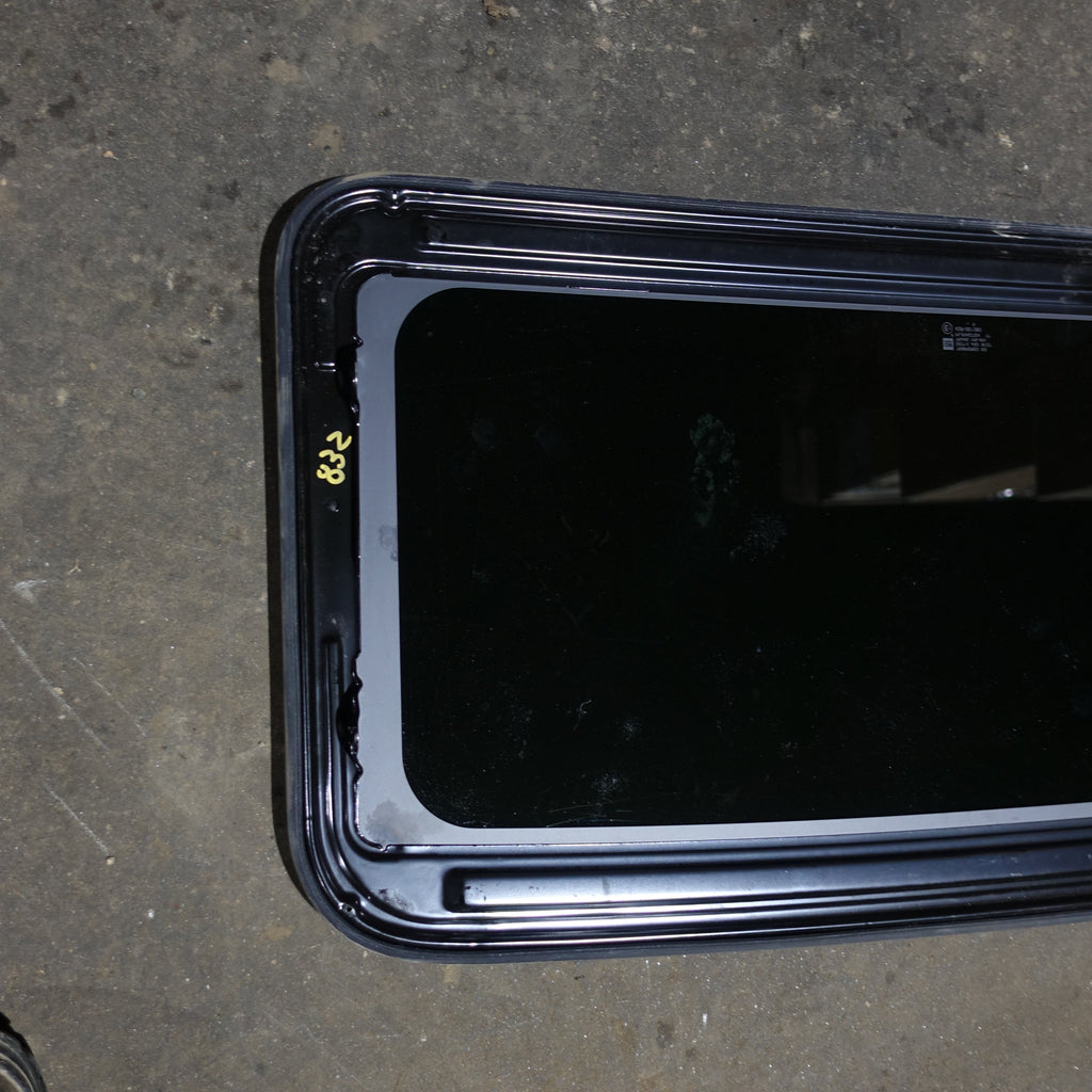 2007 2008 2009 2010 2011 2012 2013 GMC Acadia Sunroof Sun Moon Roof Glass Window