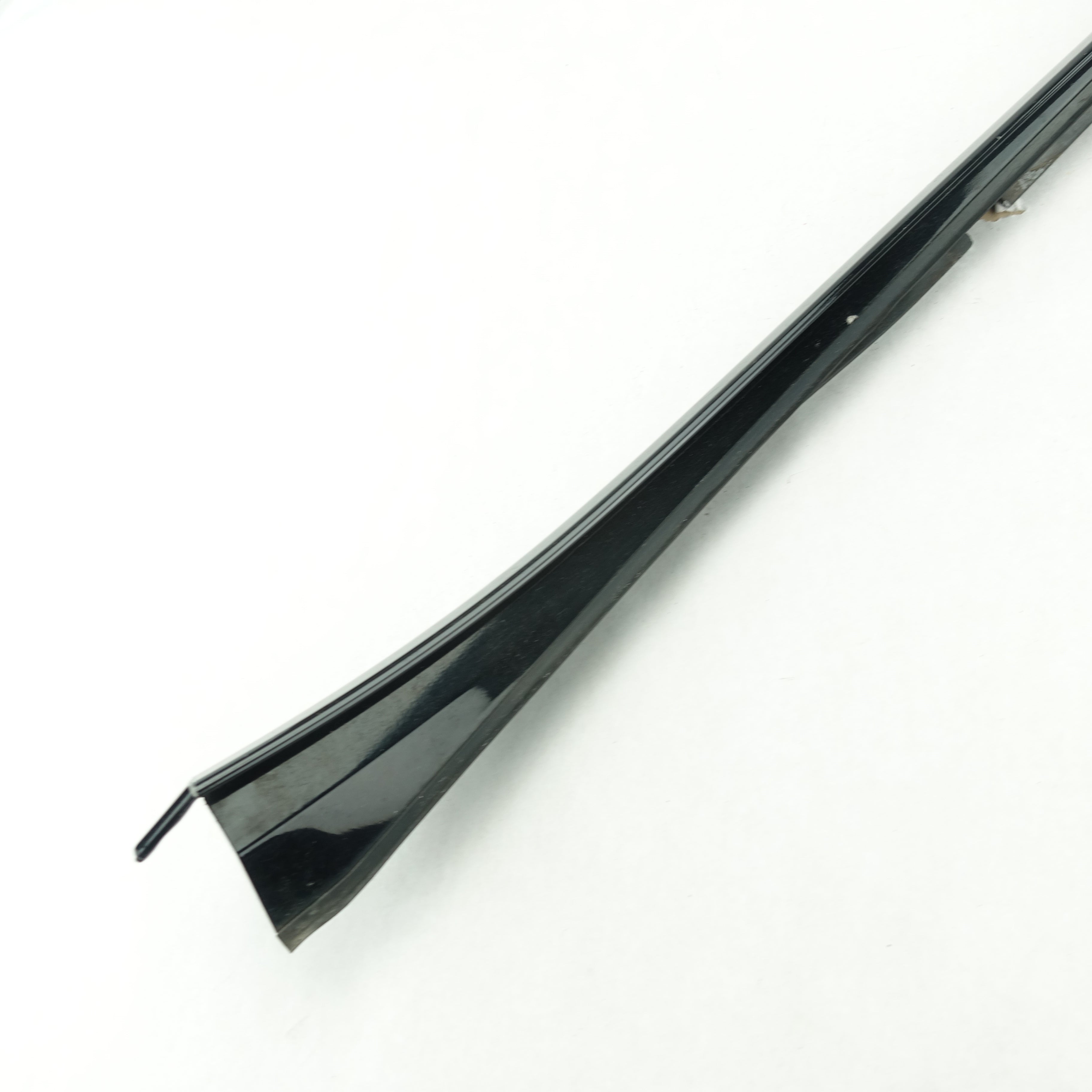 Damage 2009 2010 2011 2012 13 Acura TSX Passenger Front Windshield Trim Molding