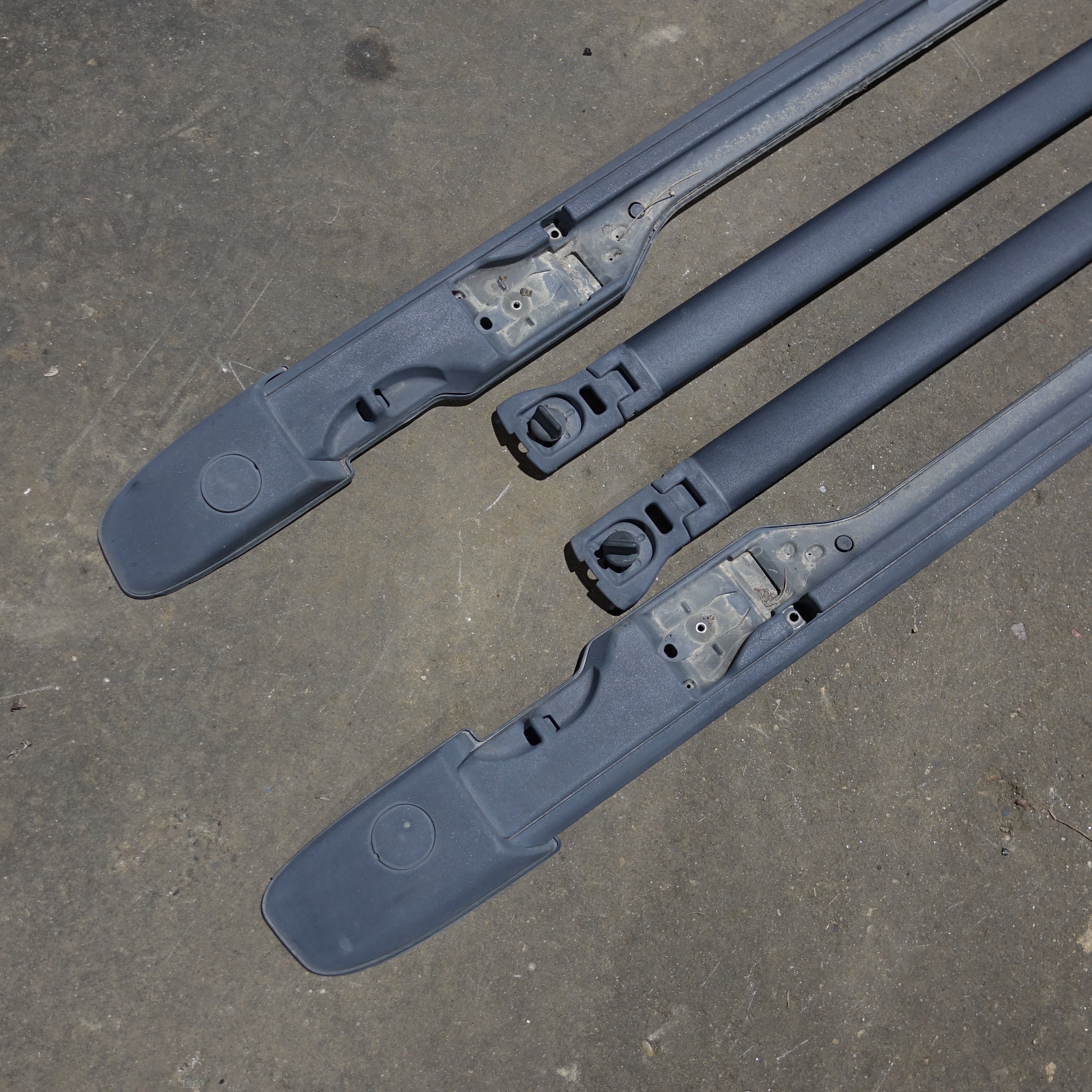 2011 2012 2013 2014 2015 2016 Town & Country Caravan Roof Rack Rail Cross Bars