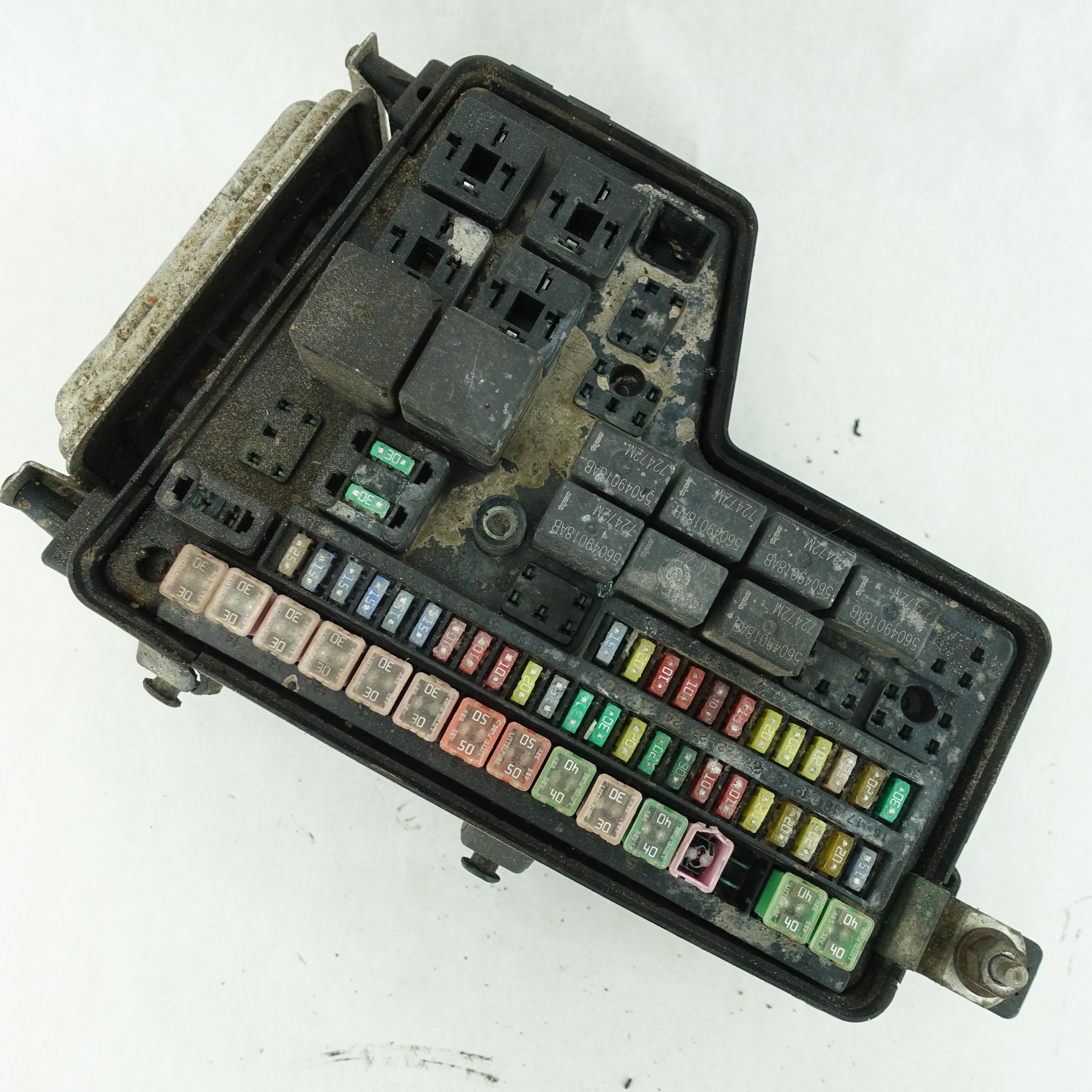 Damage 2003 Dodge Ram 2500 3500 5.9L Engine Fuse Junction Box