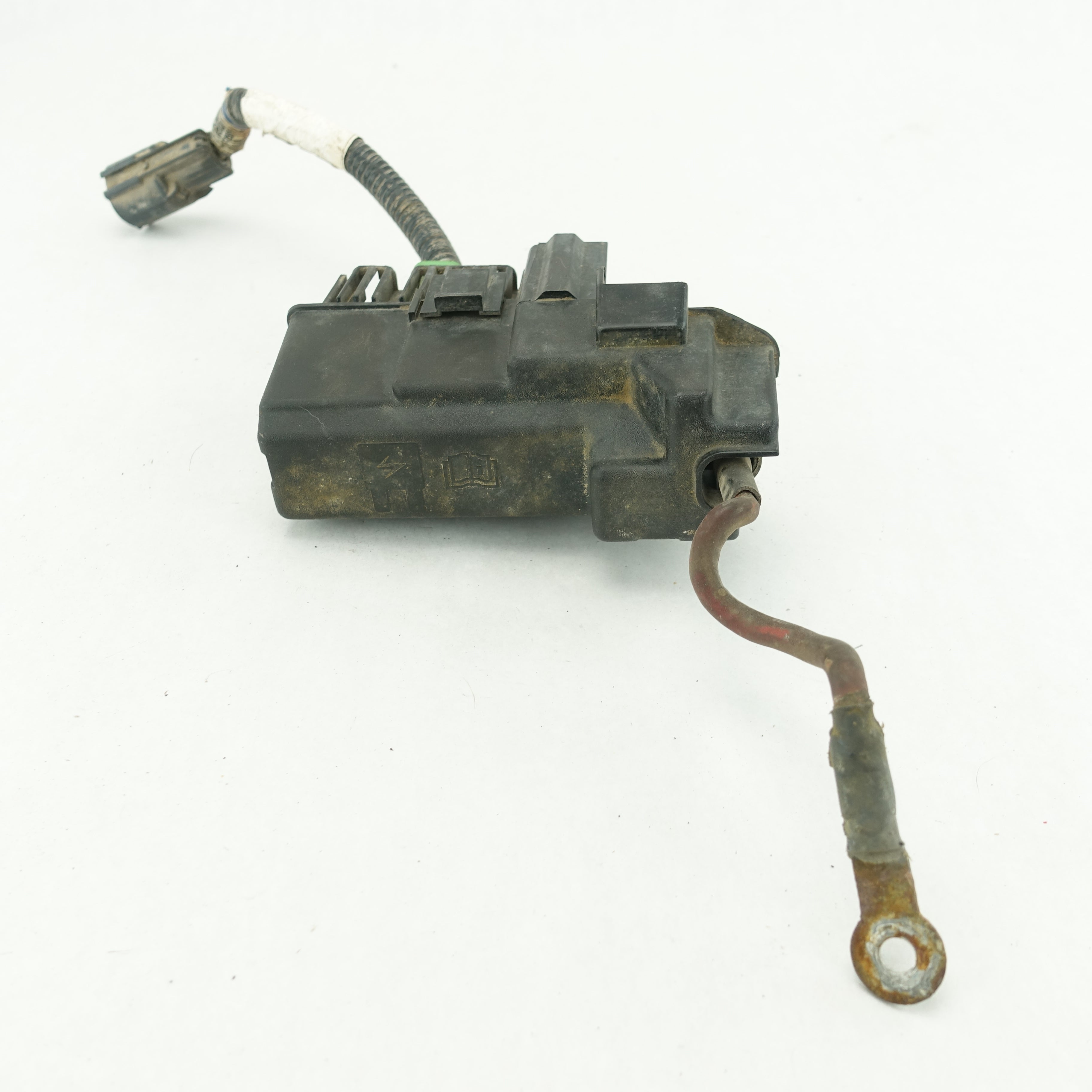 2011 2012 2013 2014 2015 2016 FORD F250 F350 6.7L Battery Circuit Breaker Fuse
