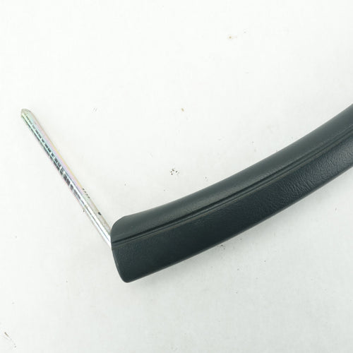 2000 2001 2002 Silverado Sierra Passenger Right Dash Grab Bar Pull