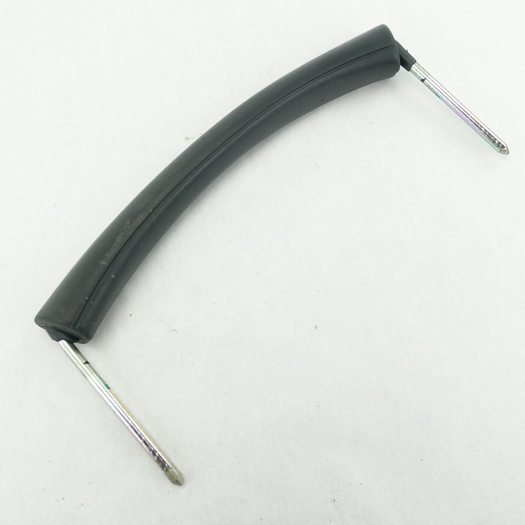 2000 2001 2002 Silverado Sierra Passenger Right Dash Grab Bar Pull