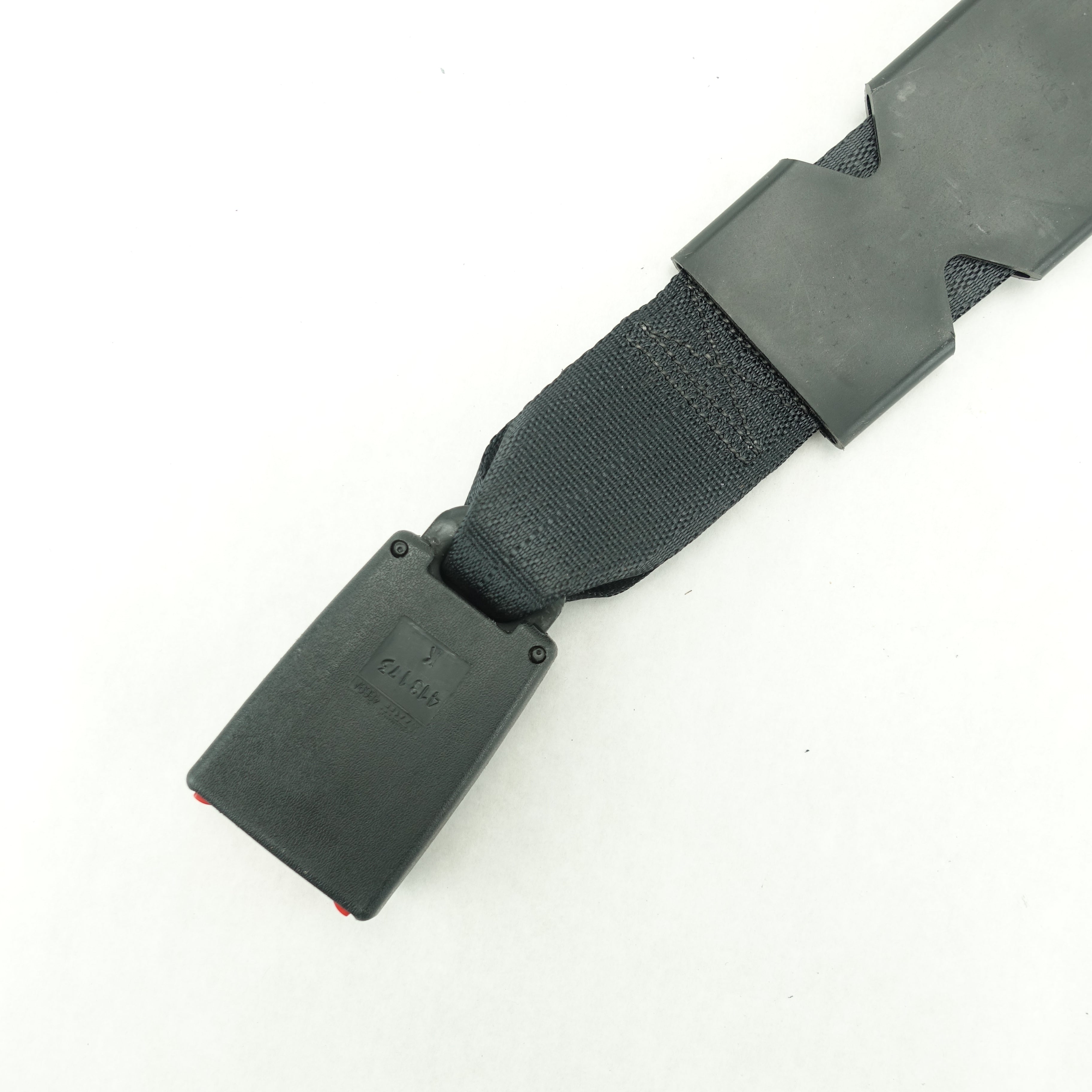 2013 2014 2015 16 Ram 1500 2500 3500 Crew Cab Rear Center Seat Belt Buckle Black