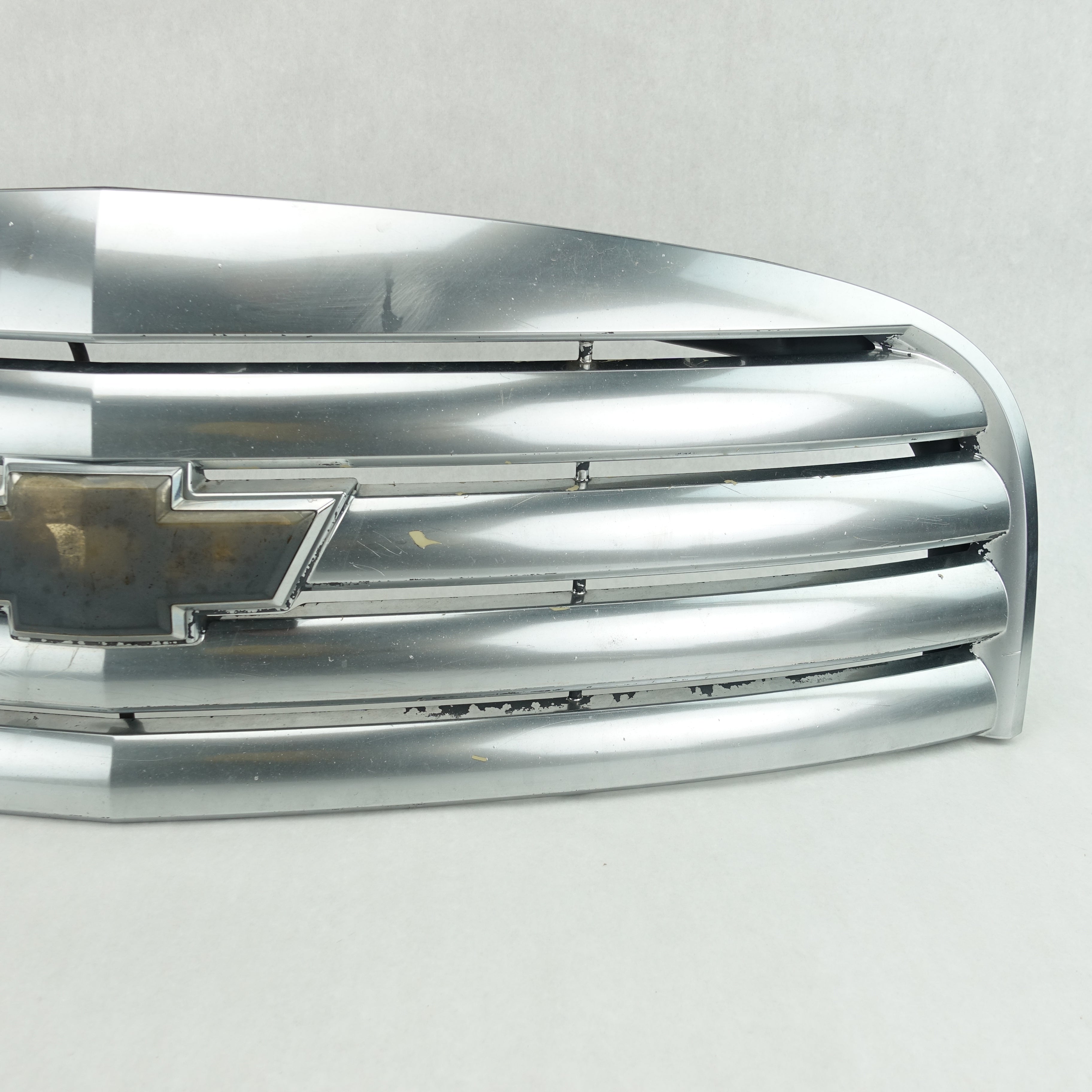 Damage 2006 2007 2008 2009 2010 2011 Chevy HHR Grille Grill